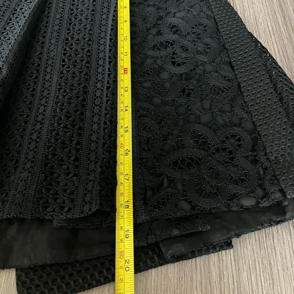 Burberry Prorsum skirt lace, size 40 - Picture 6 of 7